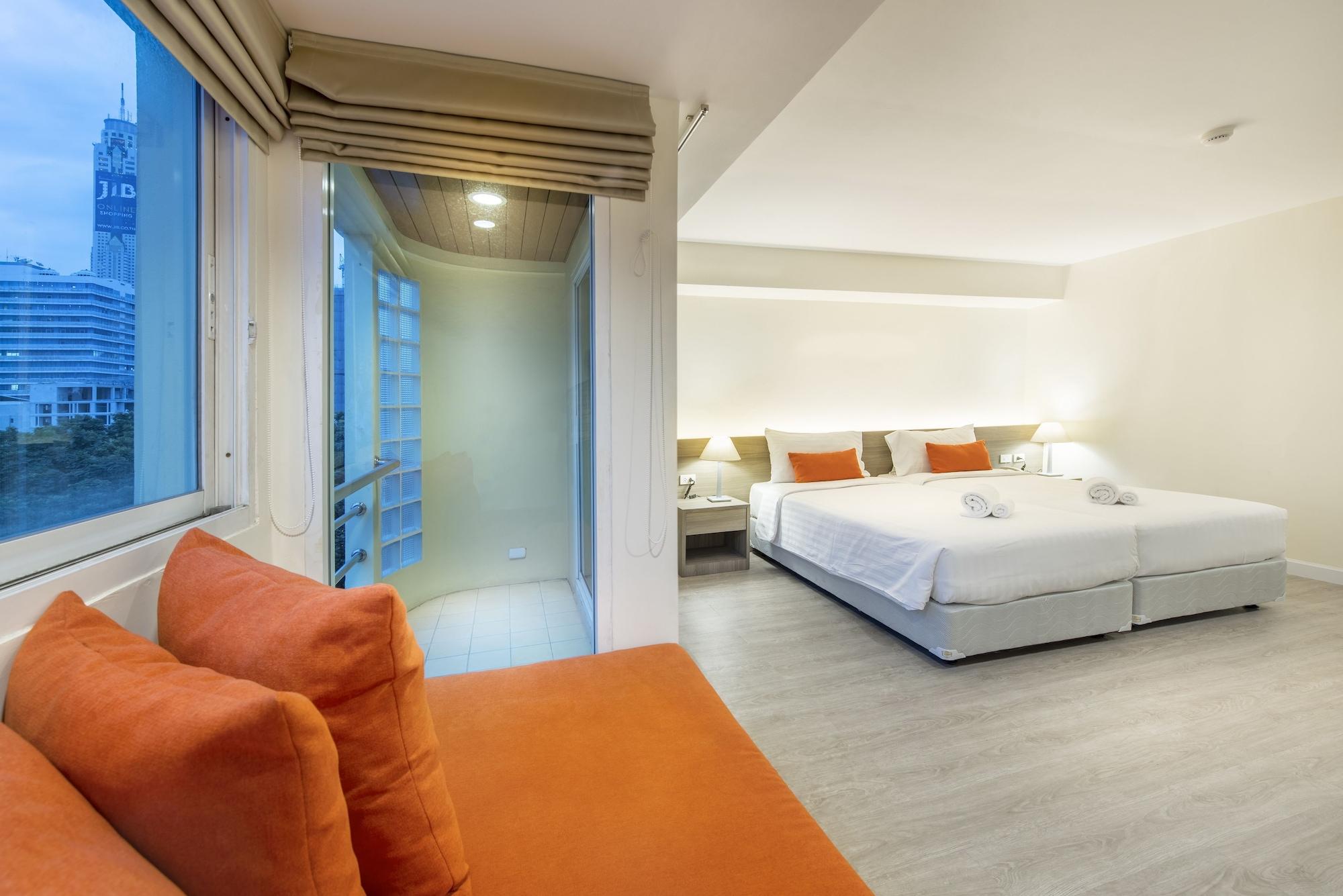 Le Tada Residence Bangkok Bagian luar foto