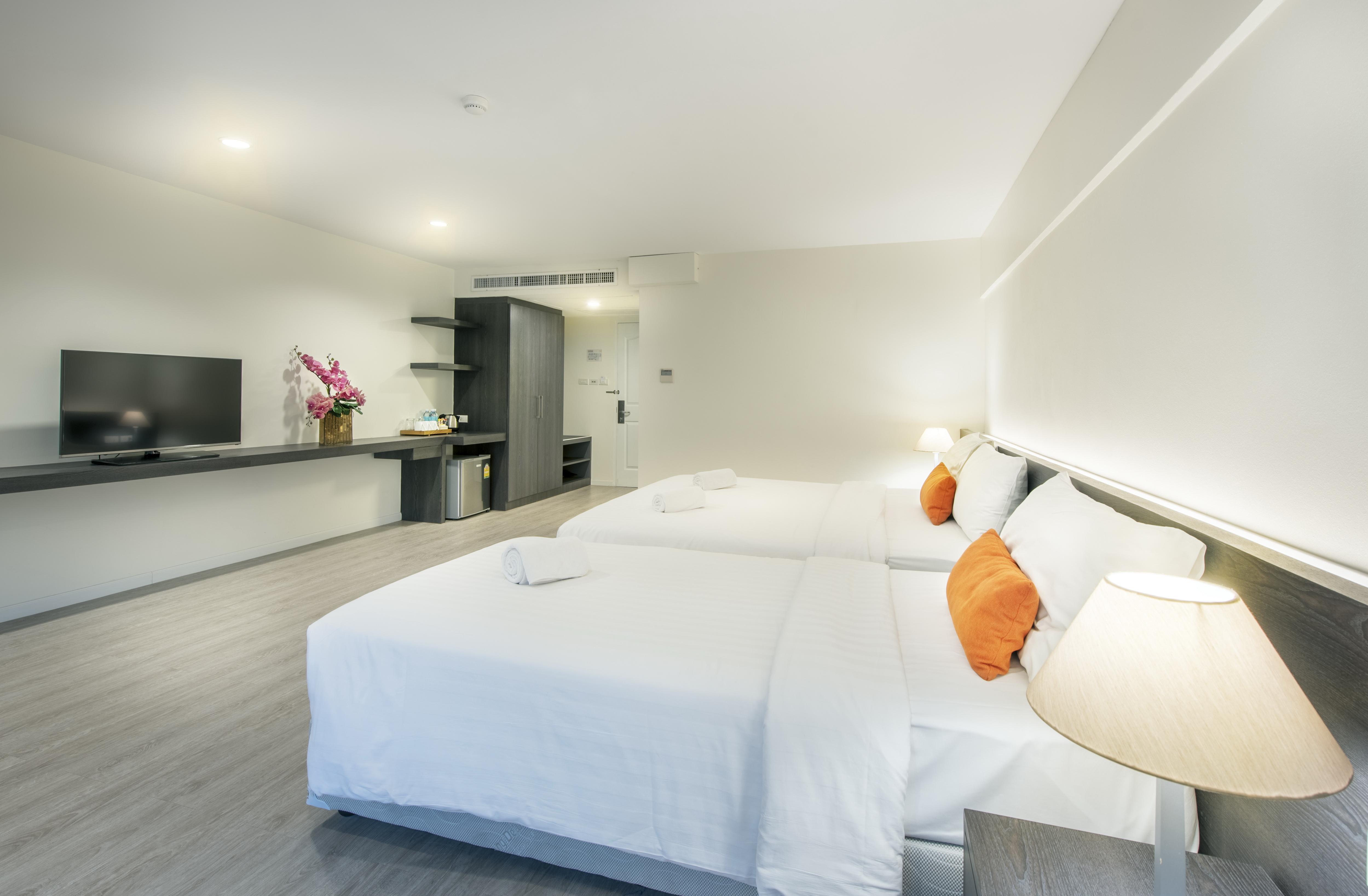 Le Tada Residence Bangkok Bagian luar foto