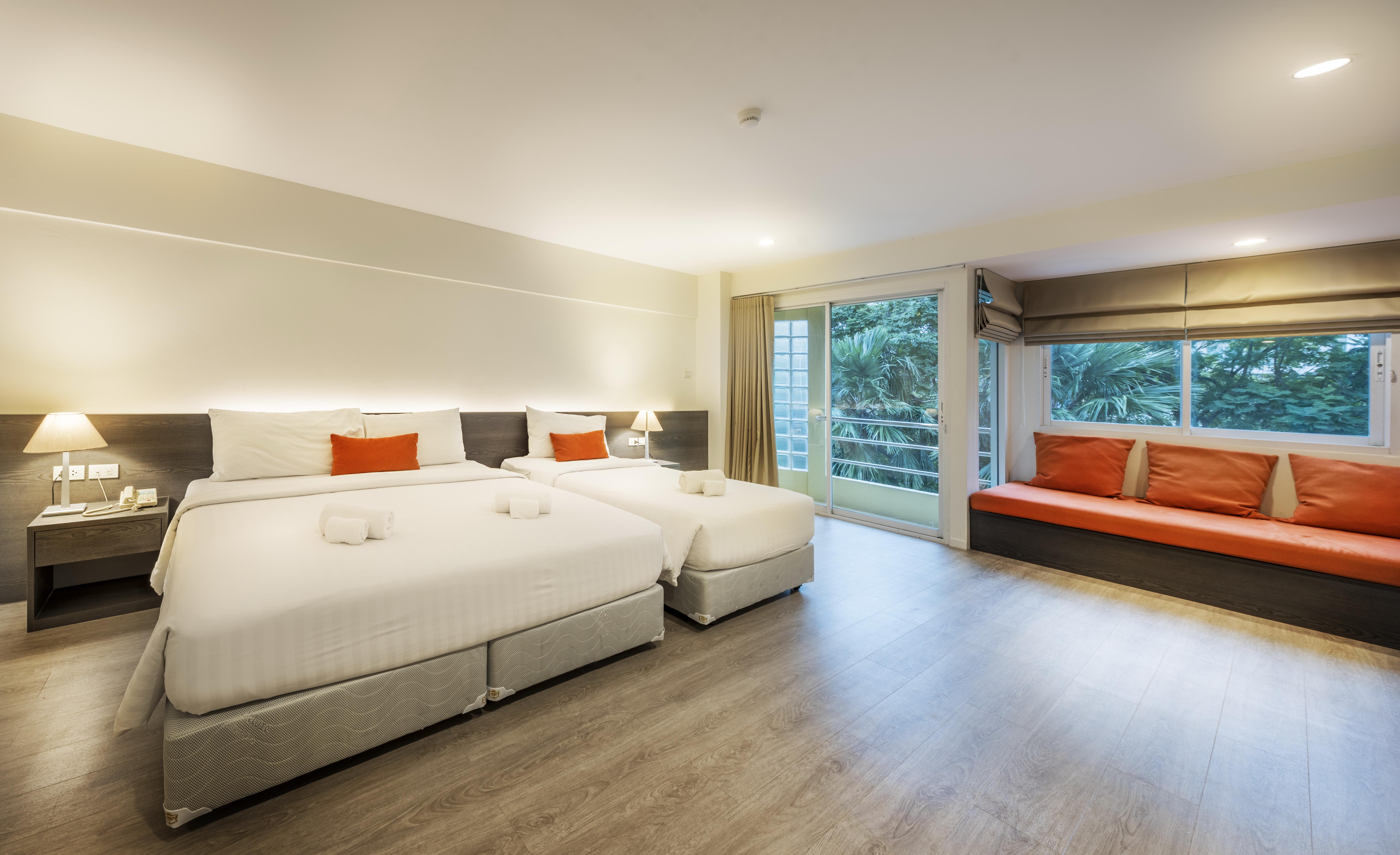Le Tada Residence Bangkok Bagian luar foto
