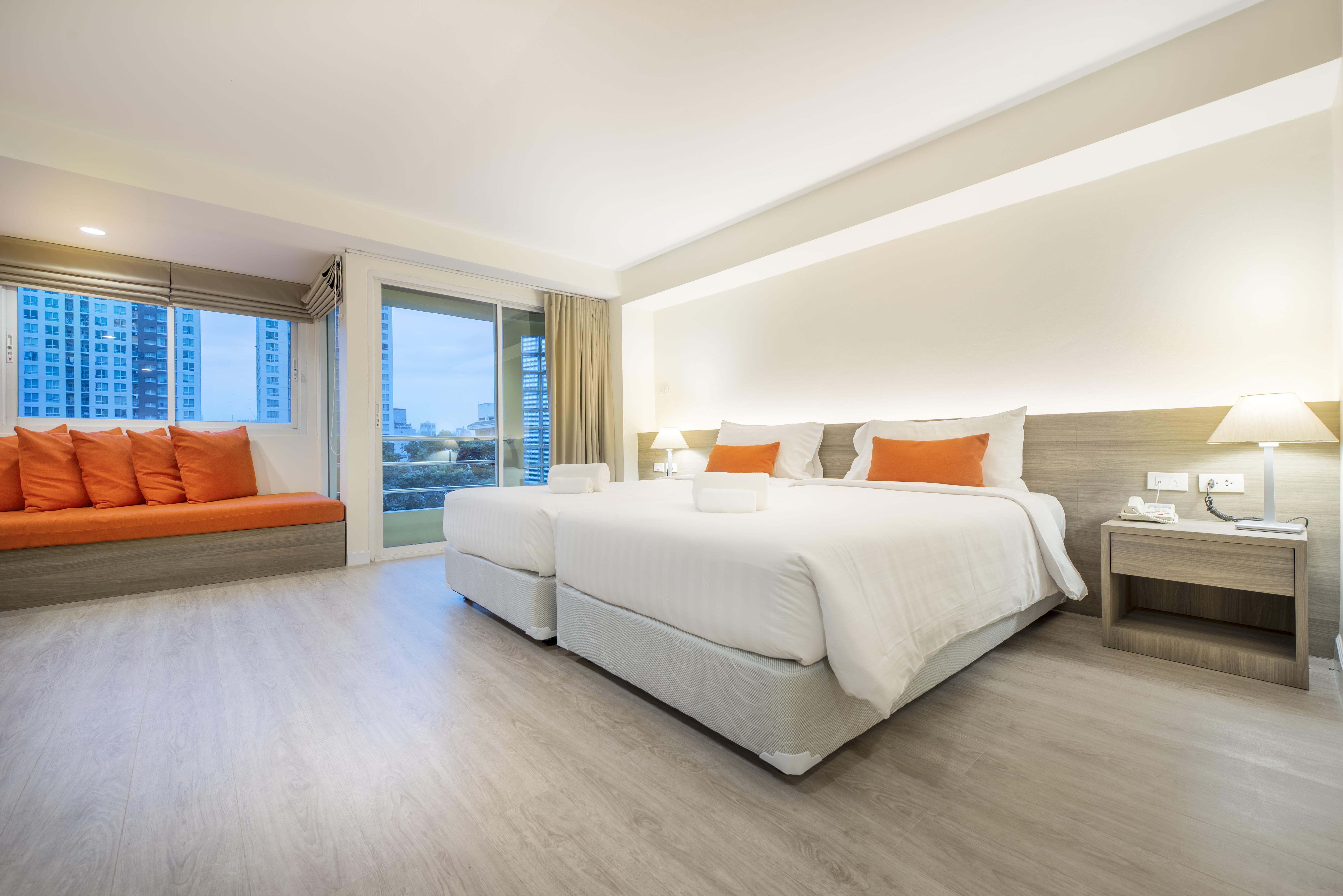 Le Tada Residence Bangkok Bagian luar foto