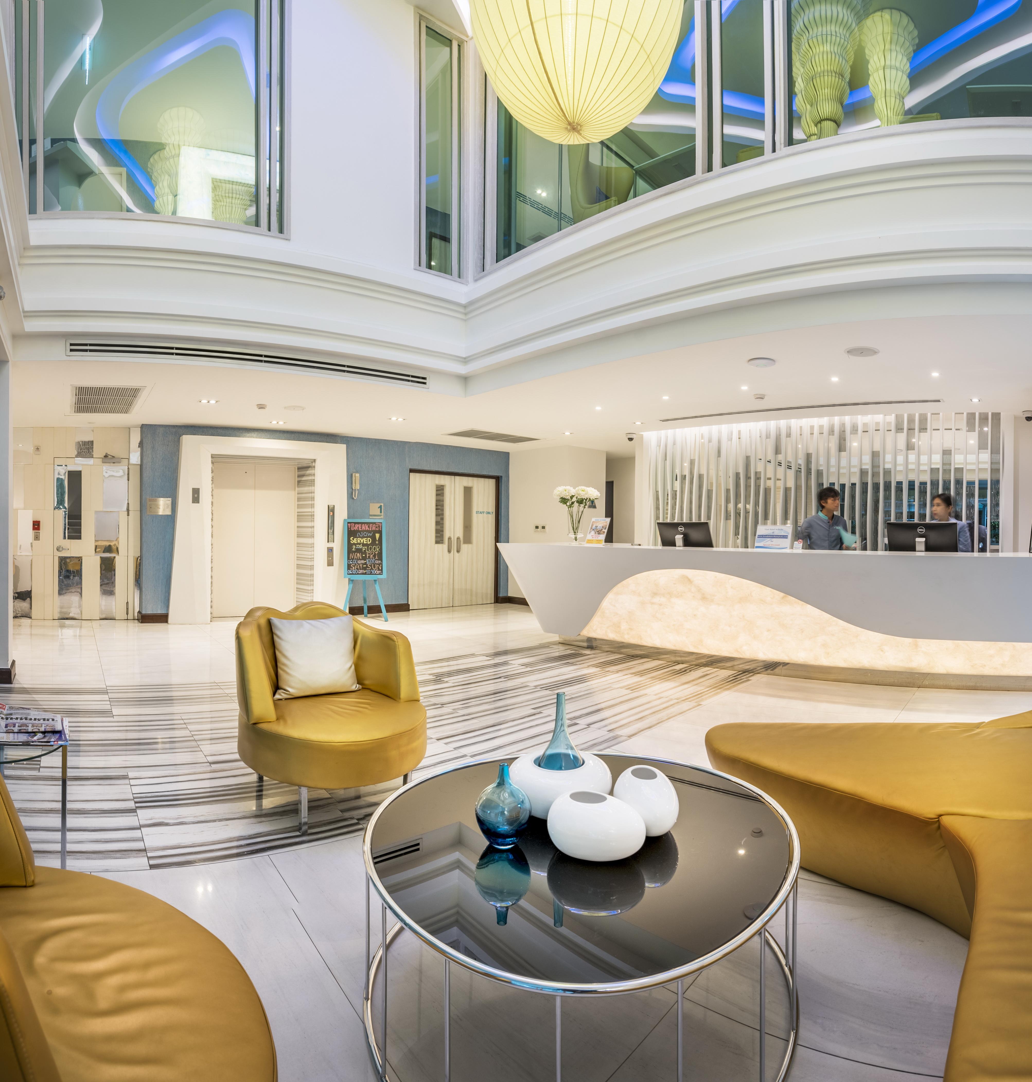 Le Tada Residence Bangkok Bagian luar foto