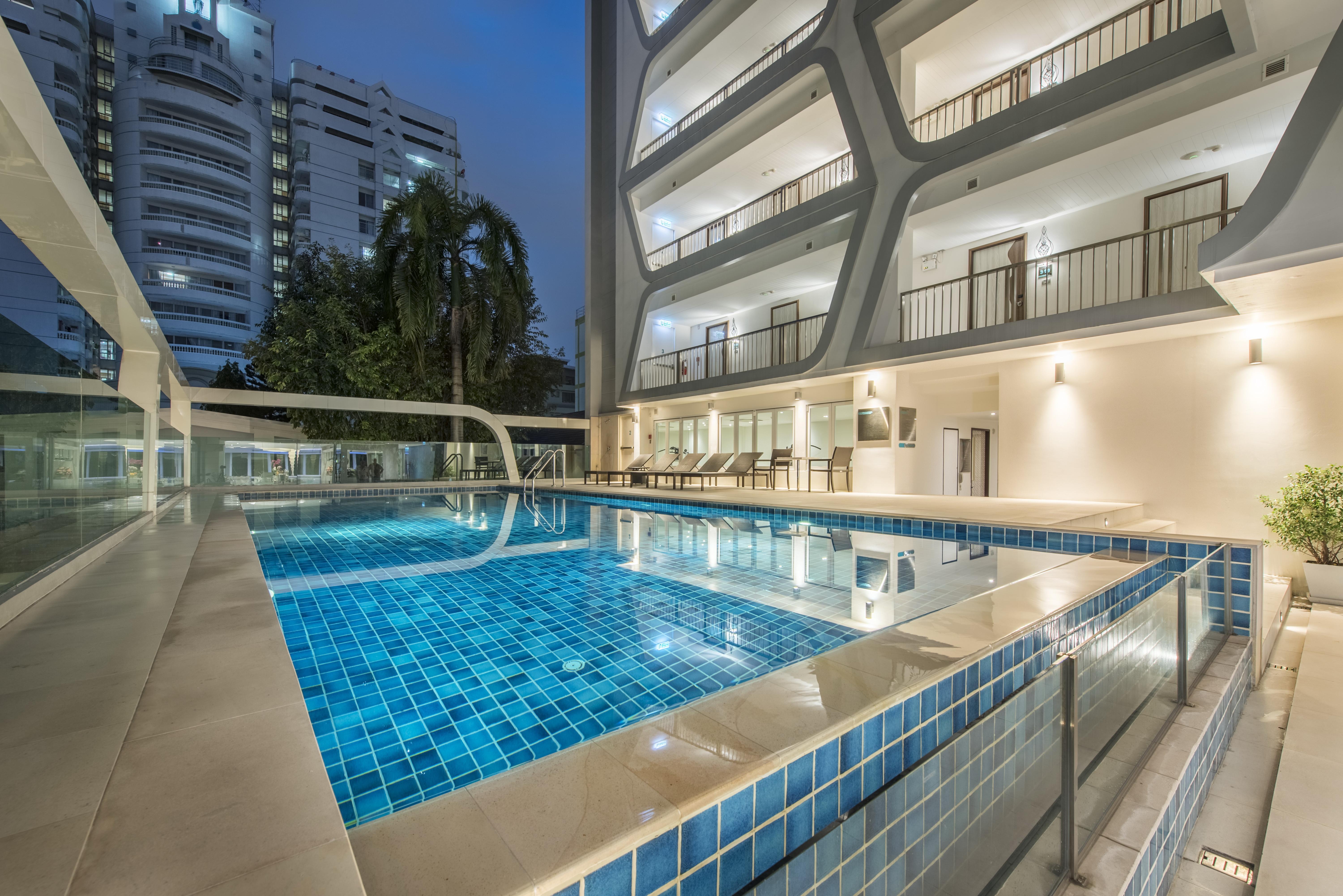 Le Tada Residence Bangkok Bagian luar foto