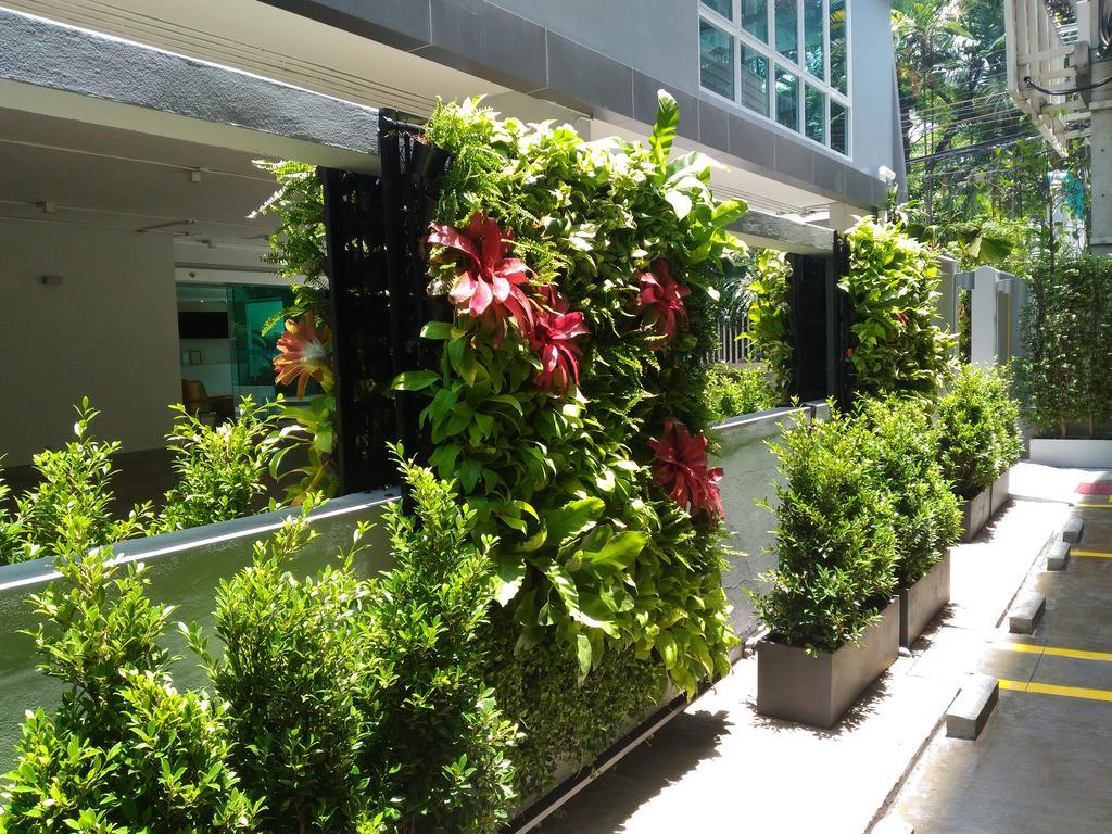 Le Tada Residence Bangkok Bagian luar foto